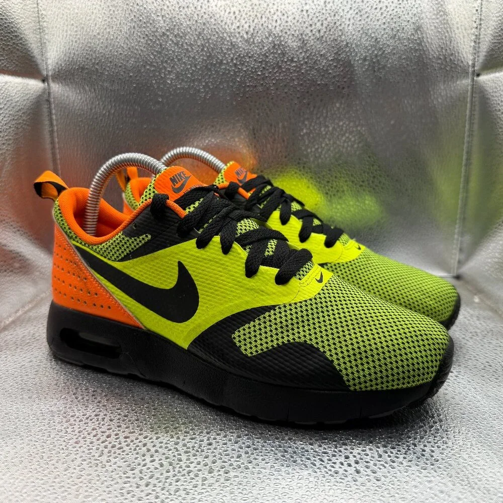 Size 5.5Y Nike Air Max Tavas GS Volt Total Orange Kids‎ Running Shoes 814443-700